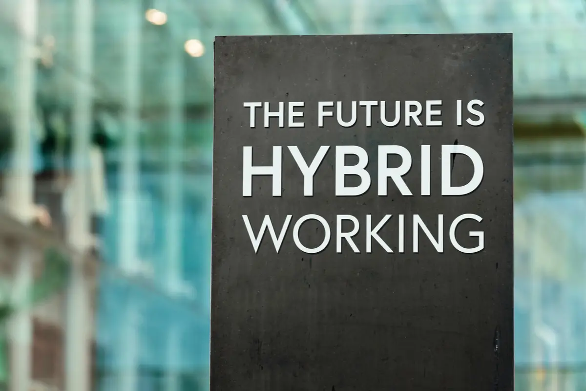 Is the UK in a unique position to embrace Hybrid working in 2023?